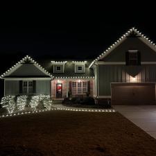 Illuminating-Winder-GA-A-Full-Christmas-Light-Installation-Masterpiece 2